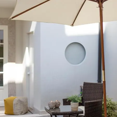 Charm Luxury House *