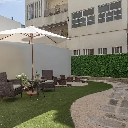 Charm Luxury House