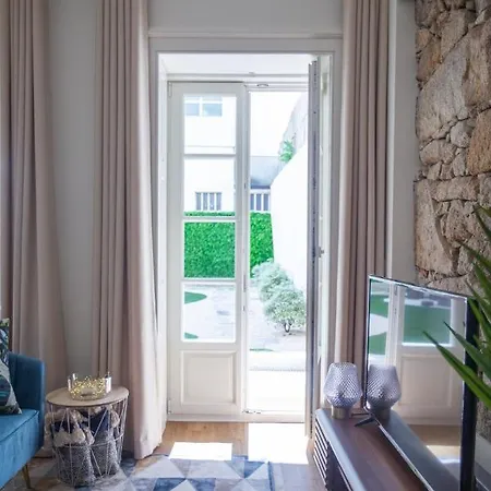 Charm Luxury House Apartment